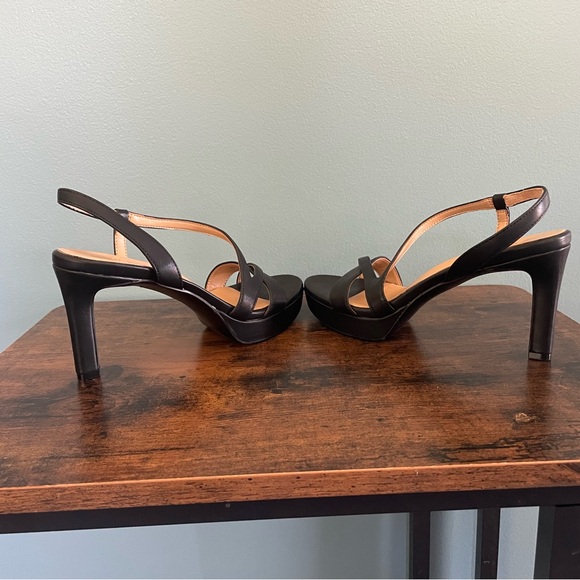 NWOT - Naturalizer Women's Black Sandals - 7.5 - Picture 3 of 7